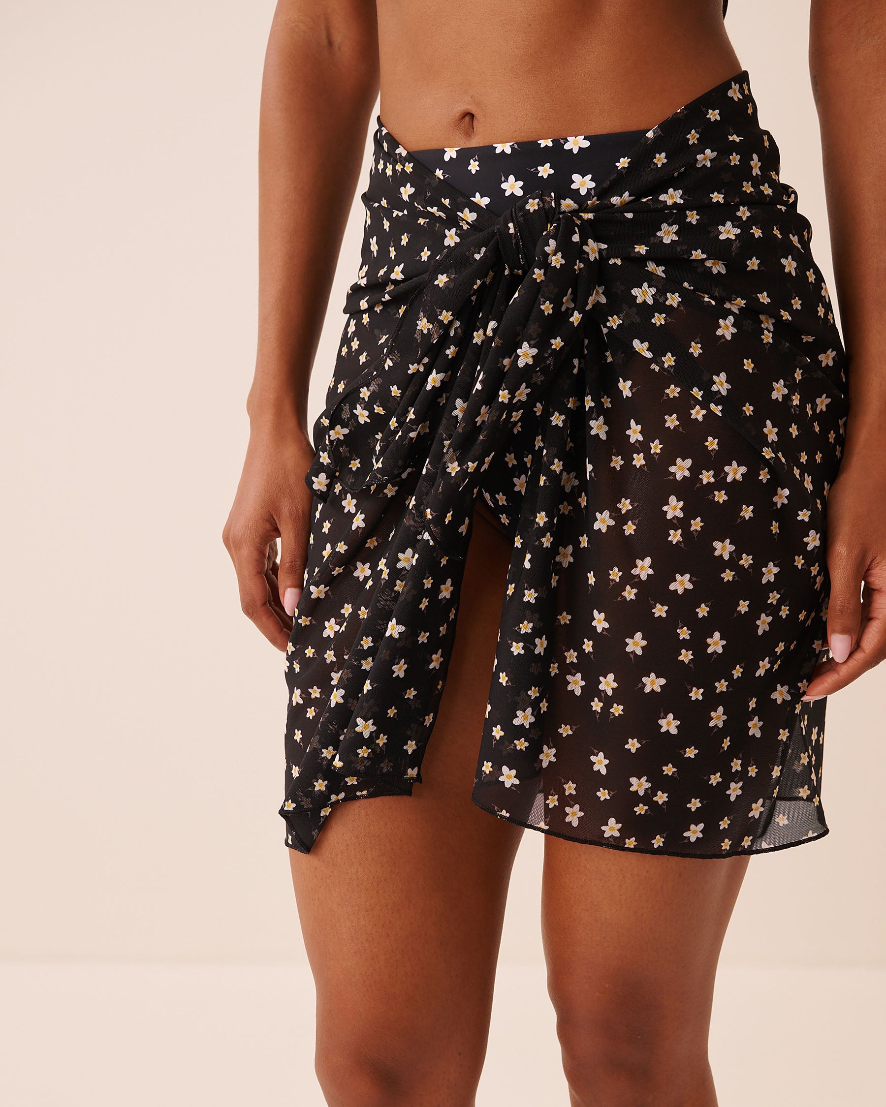 Short Mesh Pareo