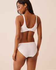 Lightly Lined Sleek Back Bra