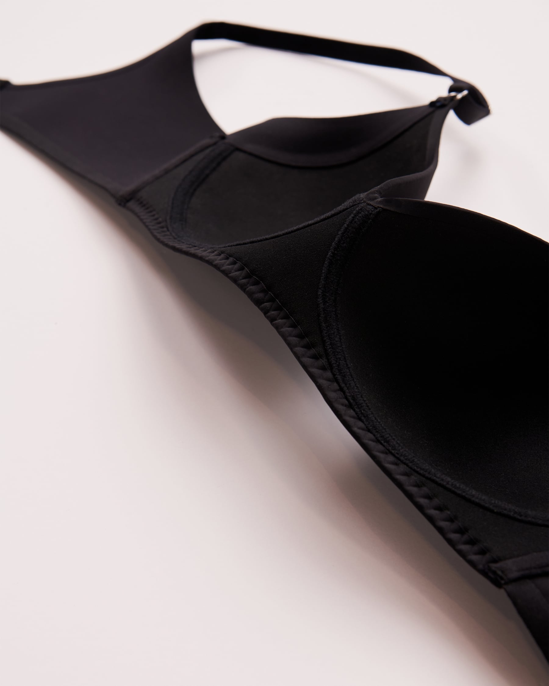 Lightly Lined Wireless Sleek Back Bra