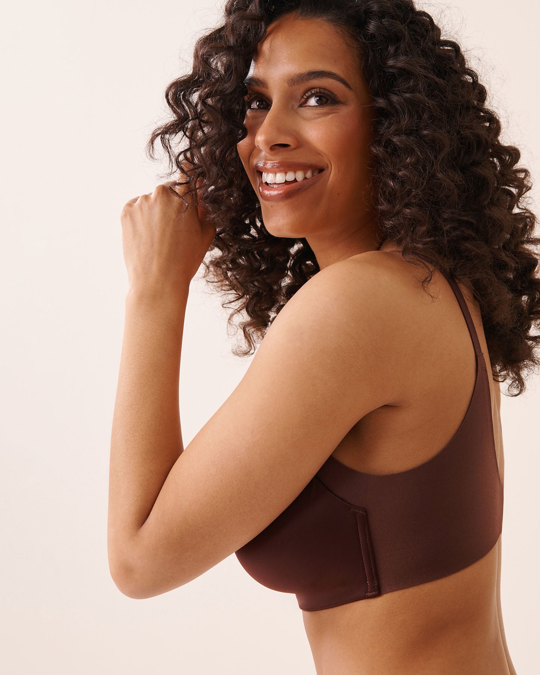Lightly Lined Wireless Sleek Back Bra