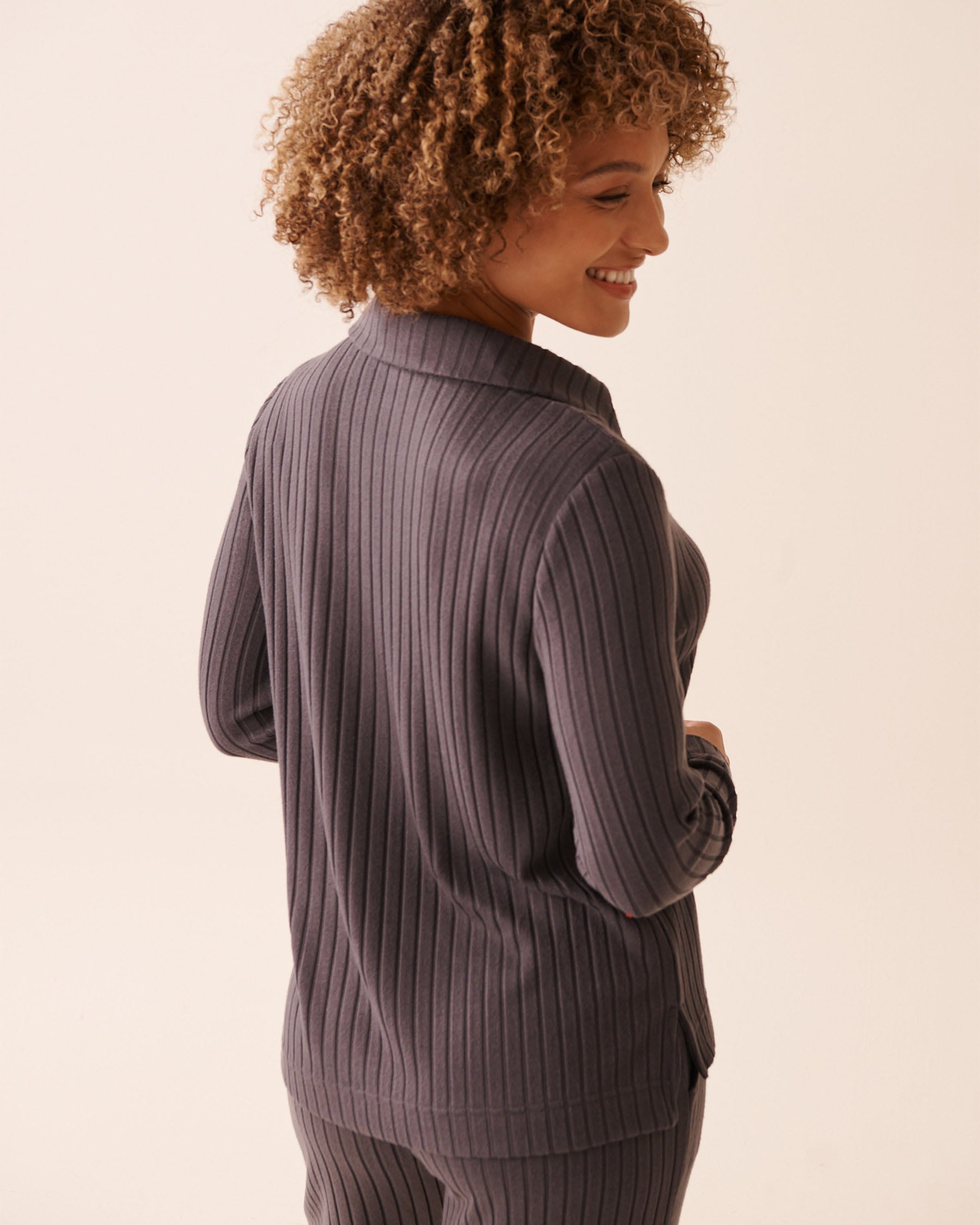 Ribbed Long Sleeve Shirt